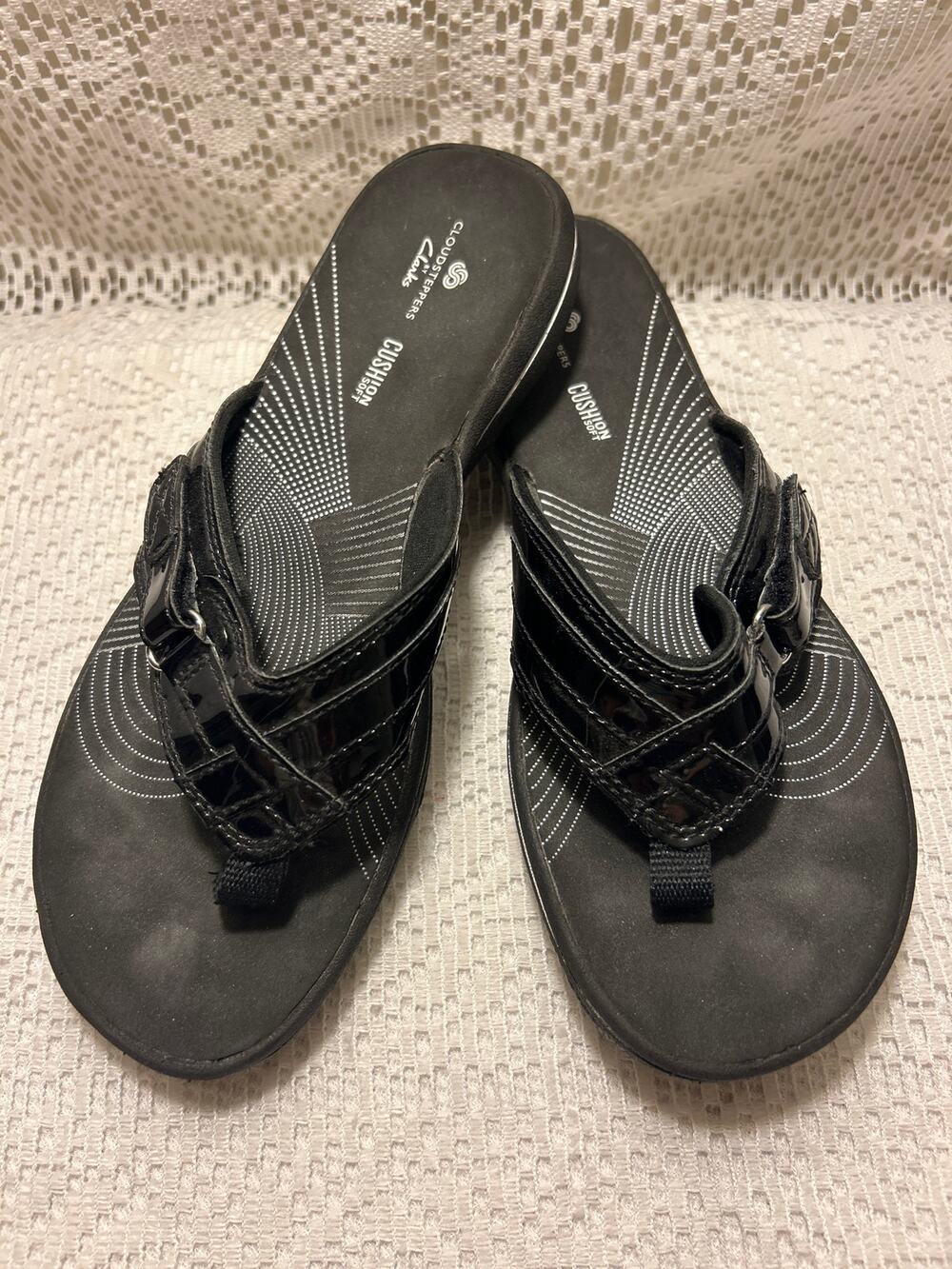 Clarks Cloud Steppers Slip on Sandals, Black Women’s SZ 6, slip ons